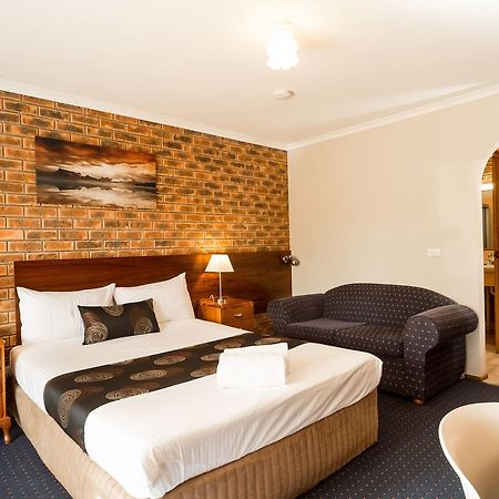 Hume Country Motor Inn Albury Exterior photo